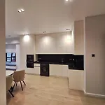 Charming 2-Bedroom Apartment Near The River In Bratislava