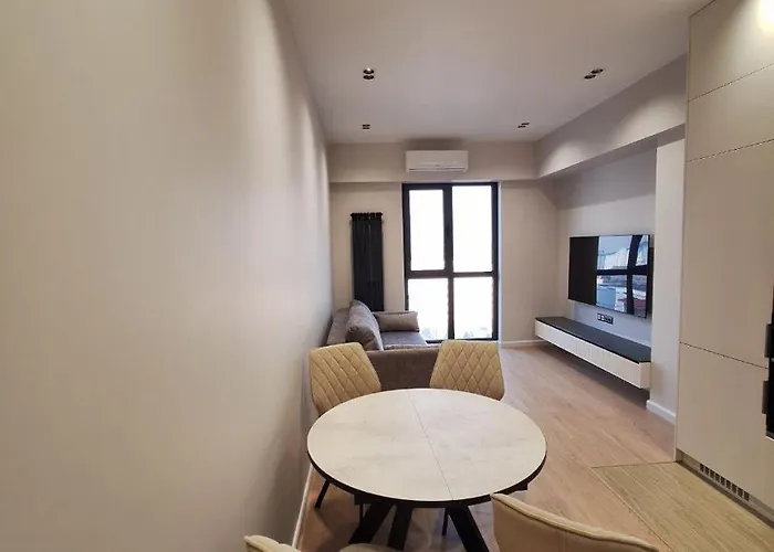 Charming 2-Bedroom Apartment Near The River In Bratislava